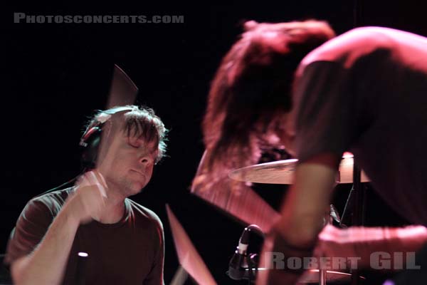 EXPLOSIONS IN THE SKY - 2012-01-30 - PARIS - Casino de Paris - 